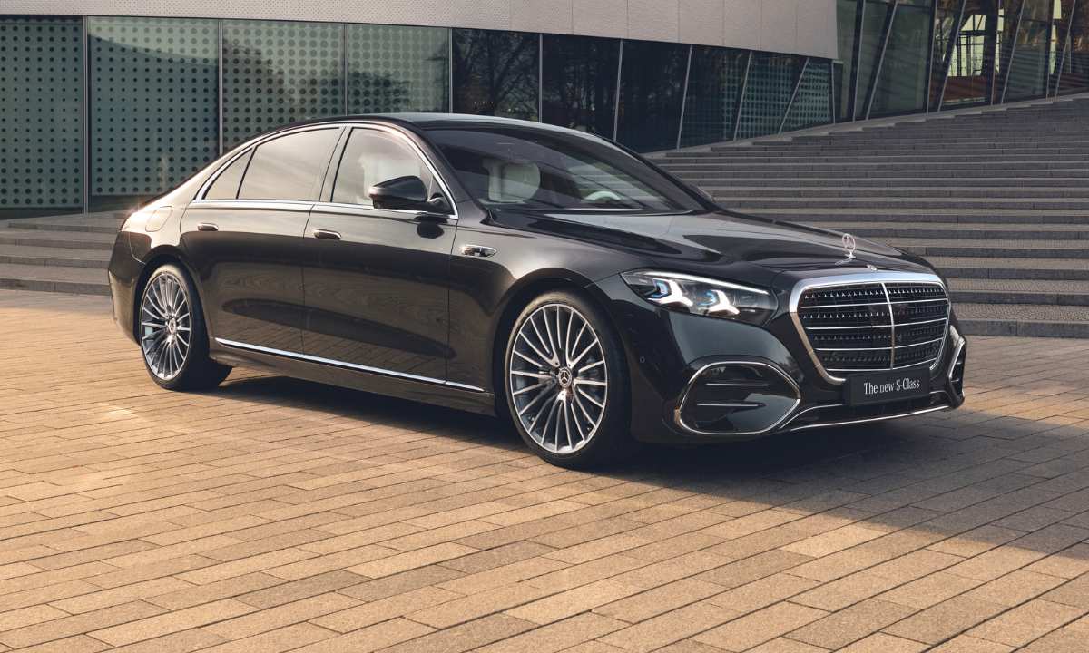 Mercedes-Benz S500 for matric dance car hire