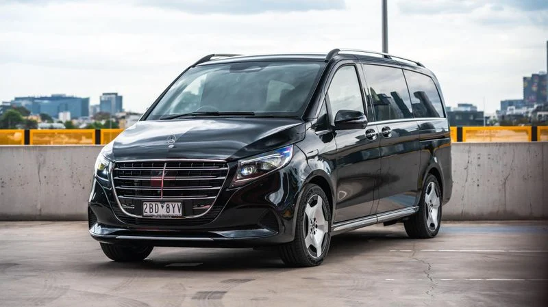 Mercedes-Benz V-Class matric dance group transport